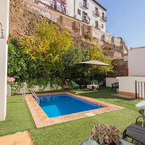 Granata Apartahotel